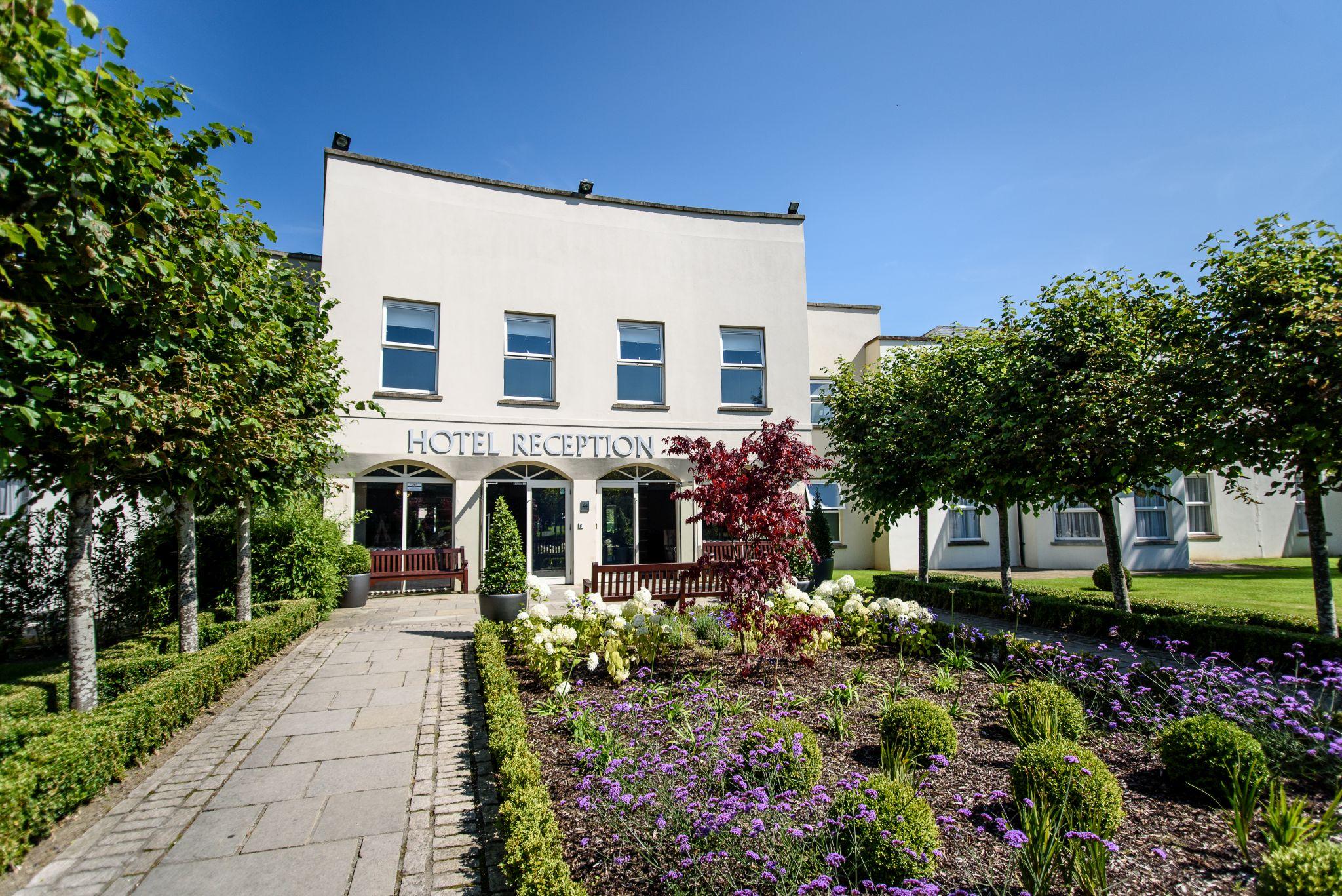 Tulfarris Hotel And Golf Resort Exteriör bild