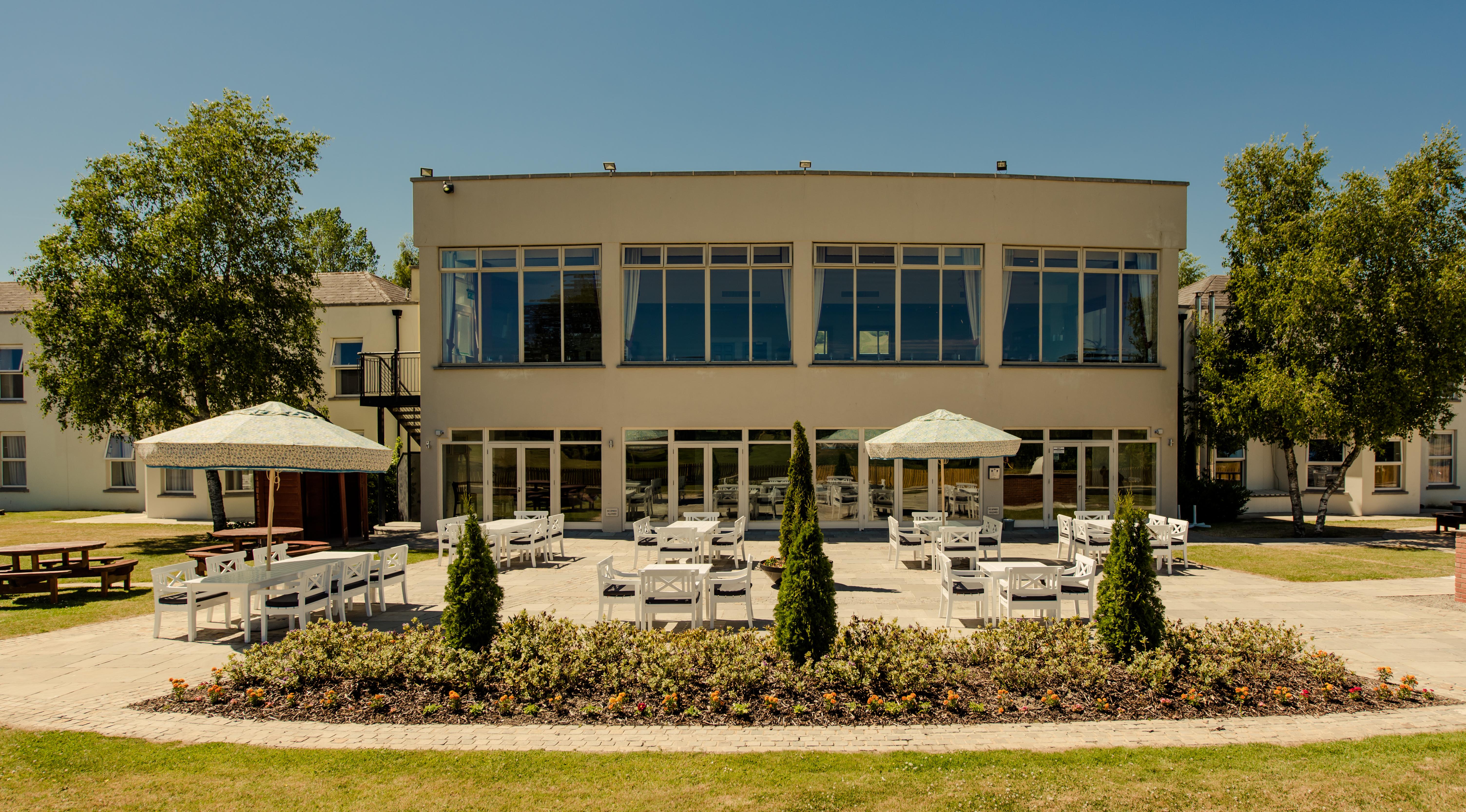 Tulfarris Hotel And Golf Resort Exteriör bild