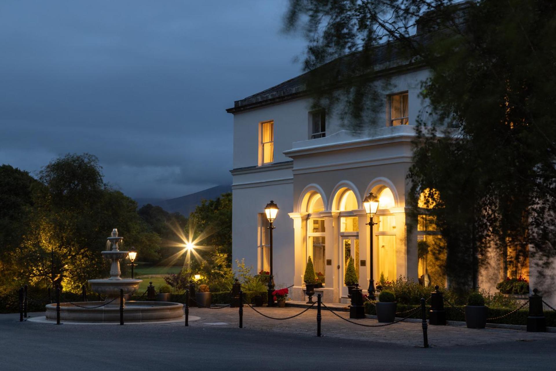 Tulfarris Hotel And Golf Resort Exteriör bild